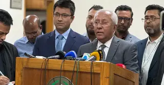 কেন্দ্রে মোবাইল ব্যবহারে বাধা না থাকলেও গোপন কক্ষে নিষিদ্ধ: ইসি সচিব